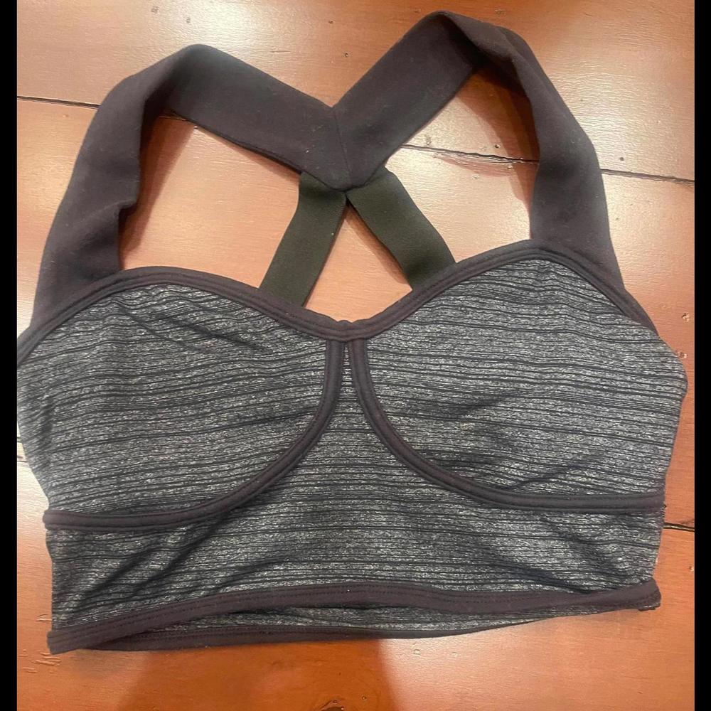 Charcoal and black beyond yoga long line bra size xsmall